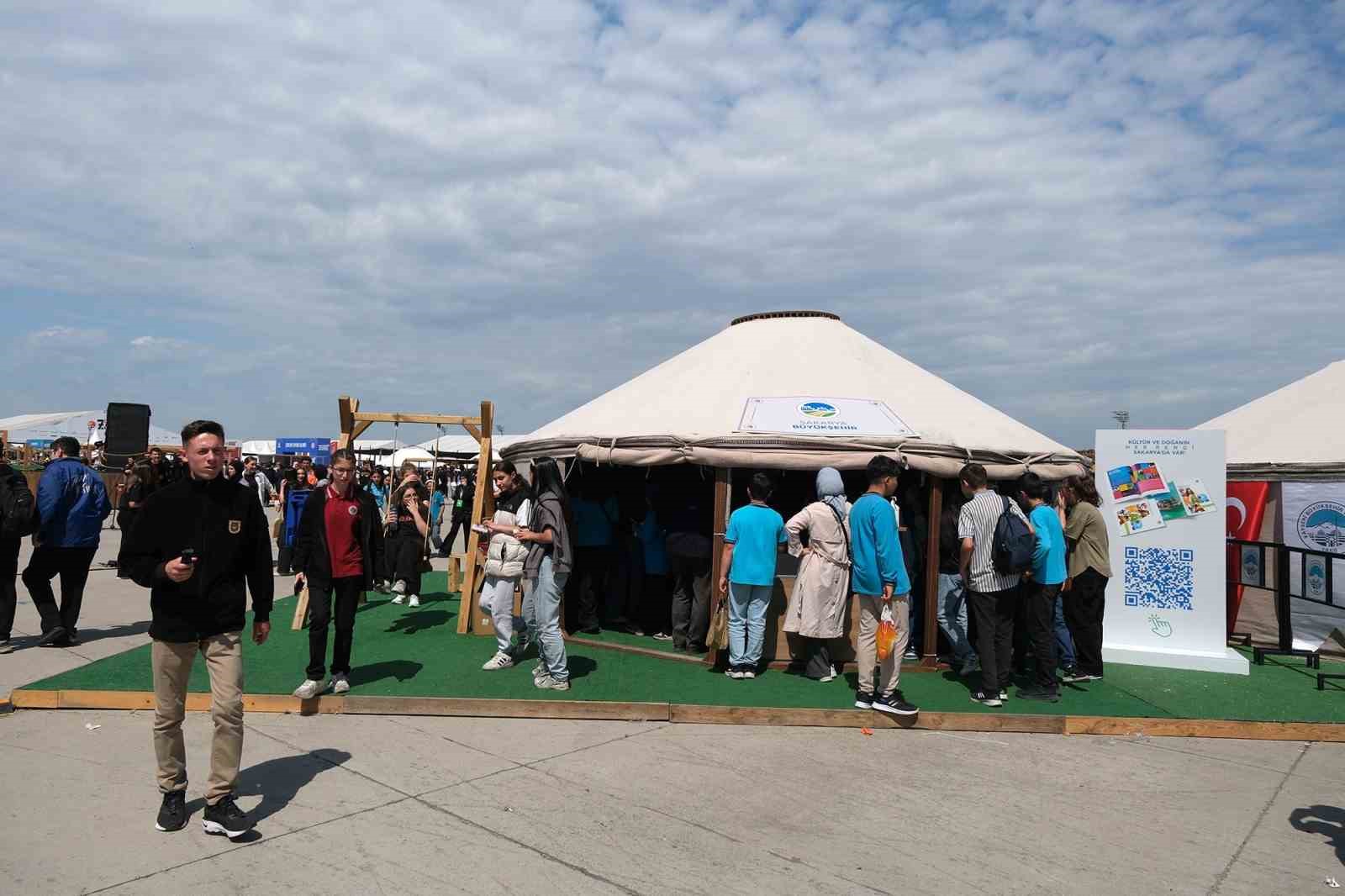 sakaryanin-kulturel-zenginligi-ve-gastronomi-kimligini-etnosporda-dunya-taniyor