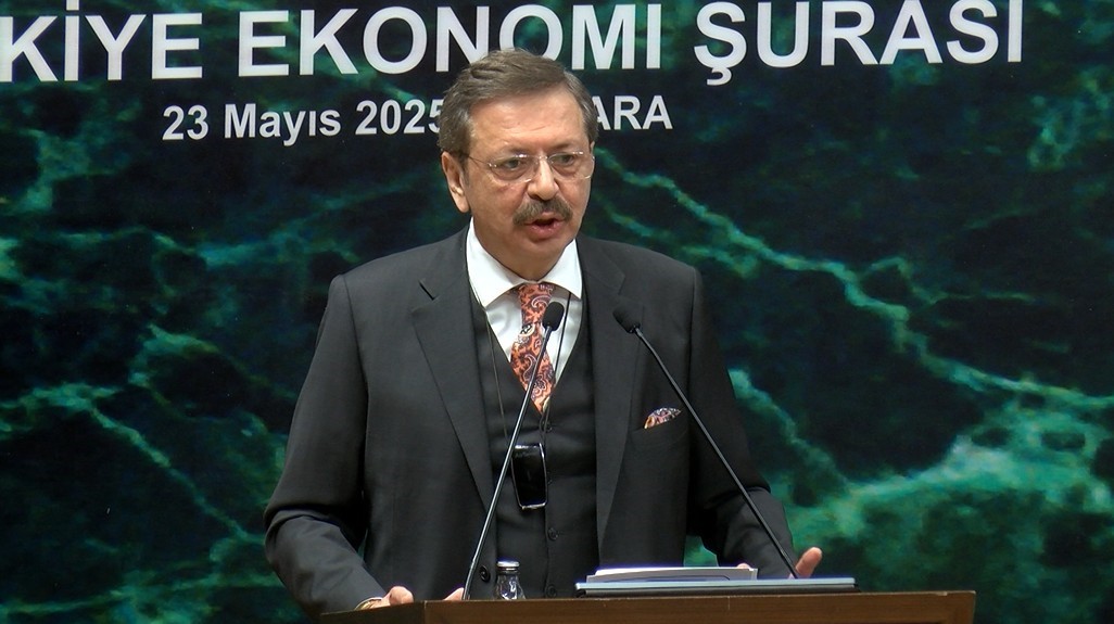 tobb-baskani-hisarciklioglu-abdnin-gumruk-tarifelerini-artirmasiyla-iceride-ve-disarida-cinle-rakip-olacagiz