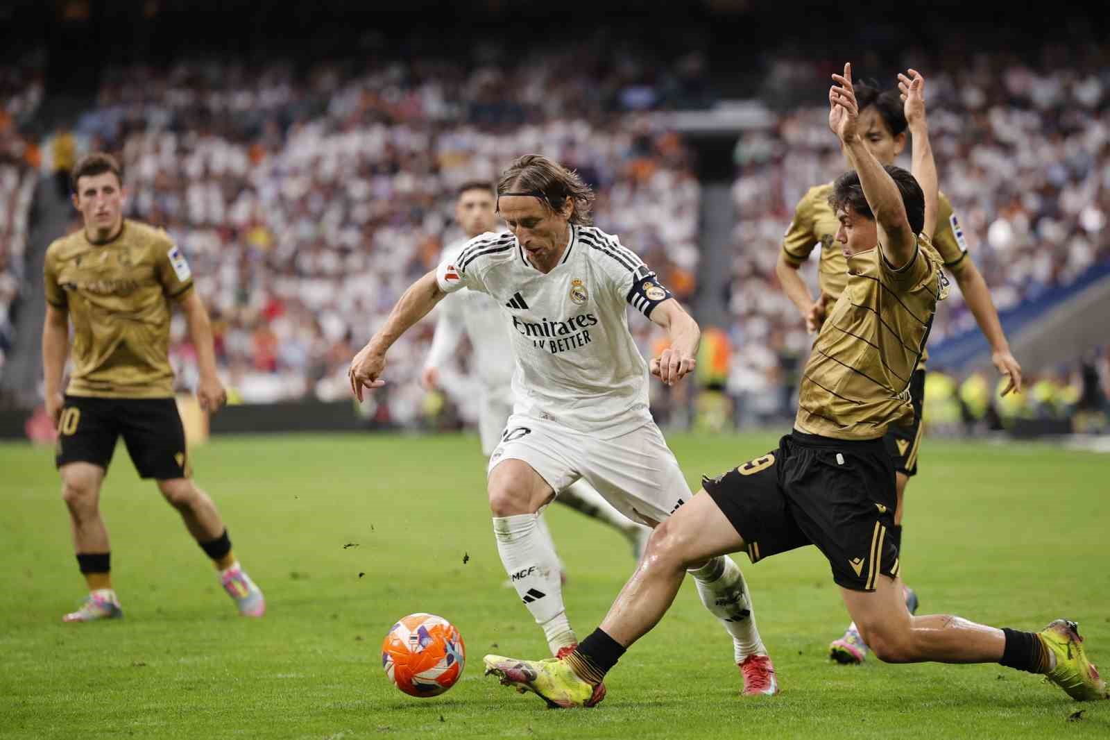 ancelotti-ve-modric-real-madride-galibiyetle-veda-etti