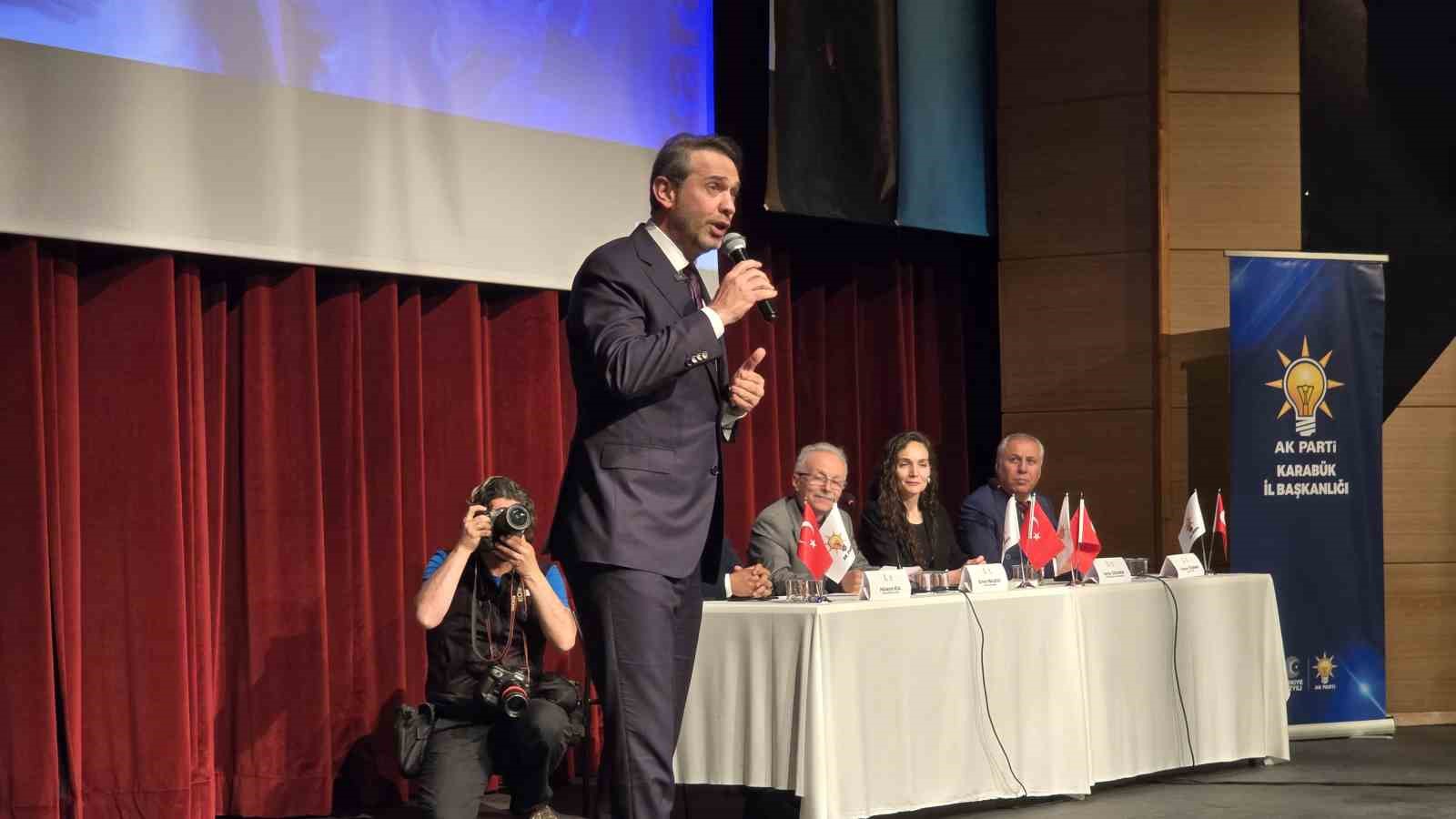 bakan-bayraktar-cumhuriyet-tarihinin-en-buyuk-dis-yatirimi-akkuyuda-hayata-geciyor