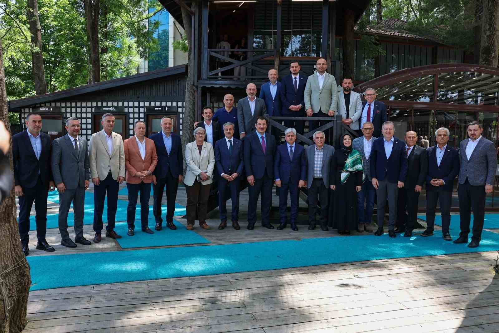 baskan-alemdar-sakarya-sehrin-takimini-hak-ettigi-yerlere-tasiyacak-guce-de-kabiliyete-de-sahiptir