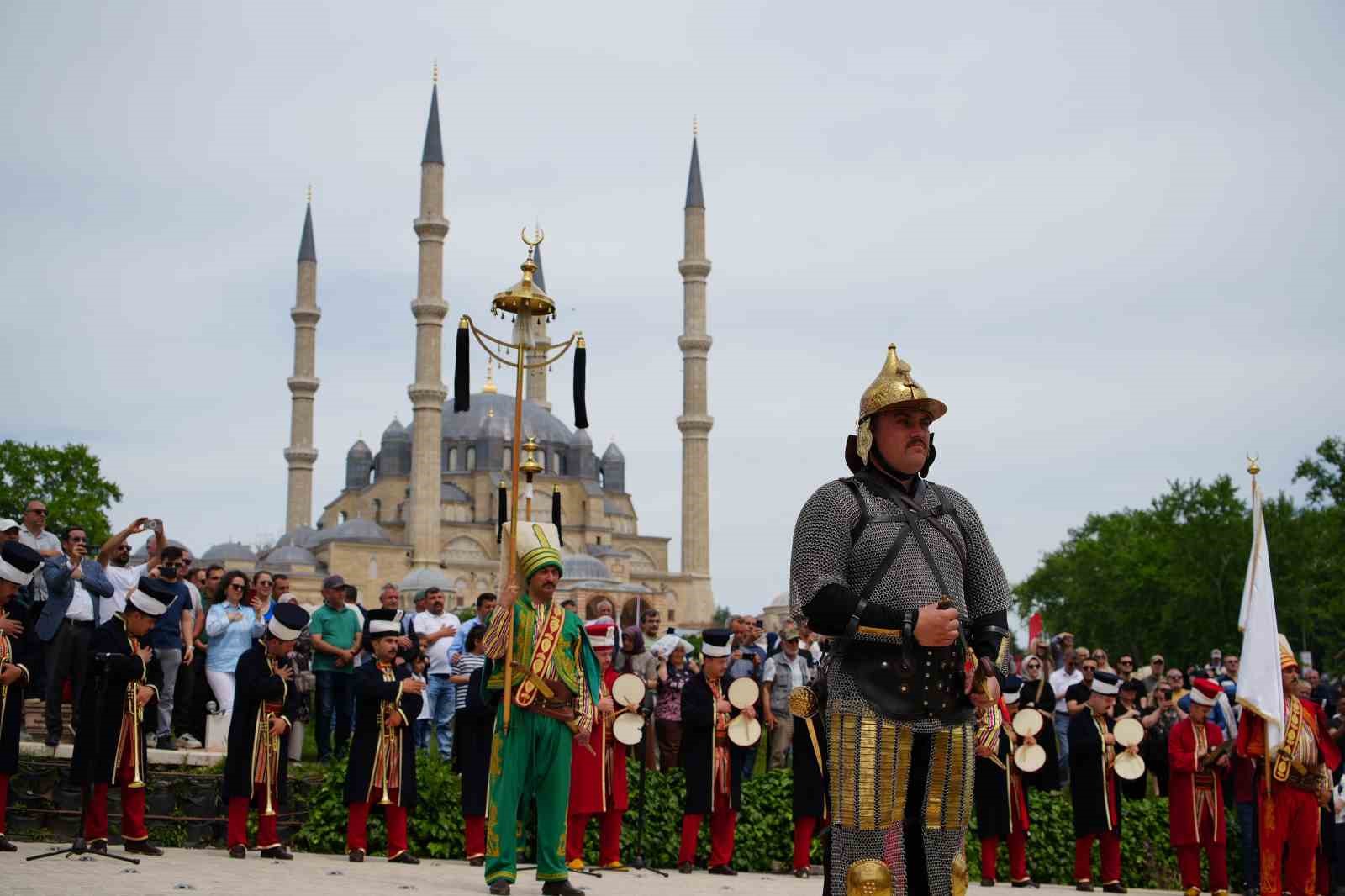 edirnede-istanbulun-fethi-mehter-konseriyle-kutlandi