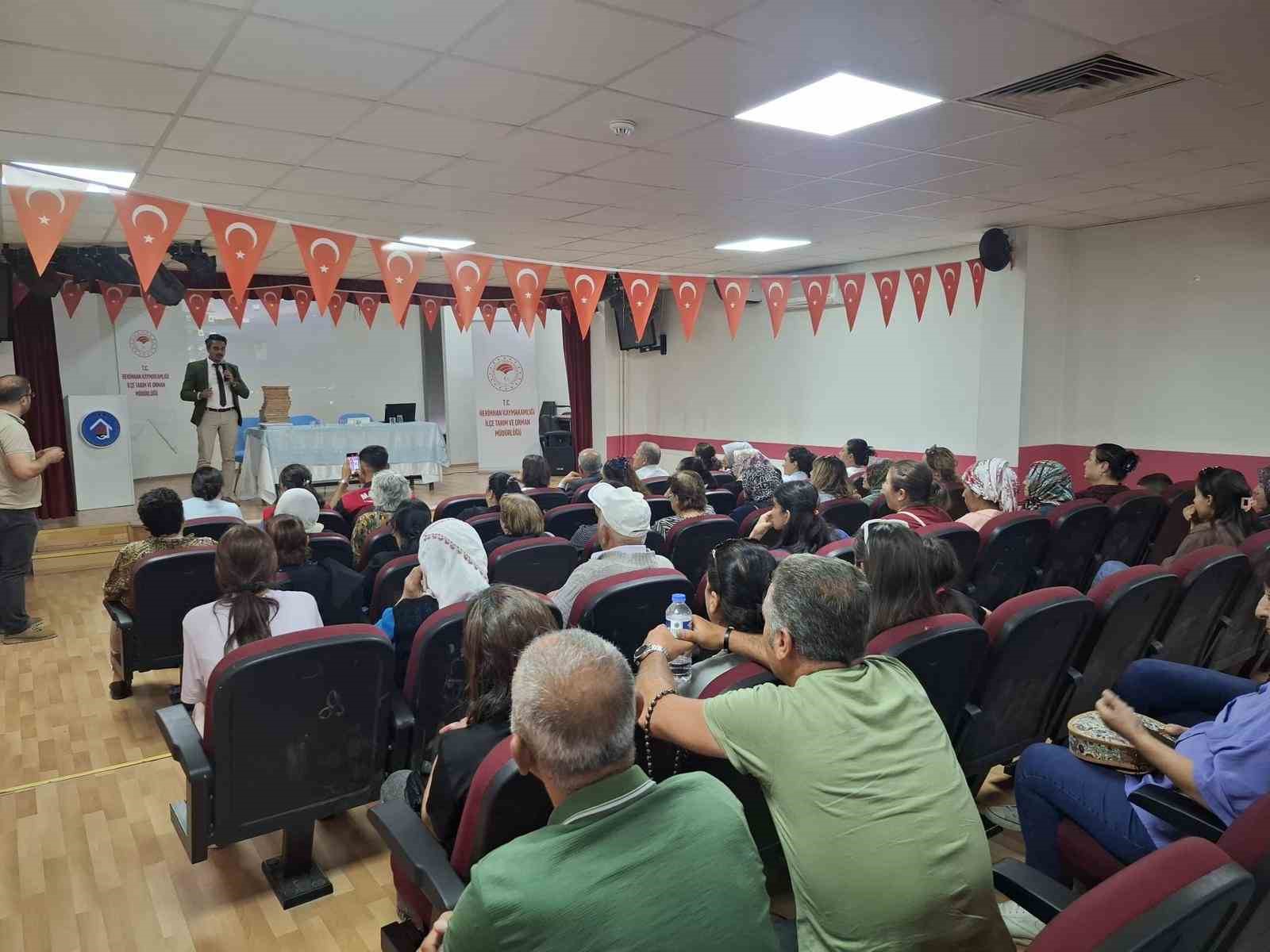 hekimhanda-anadoluda-altin-ipek-projesiyle-ipekbocekciligi-hamlesi