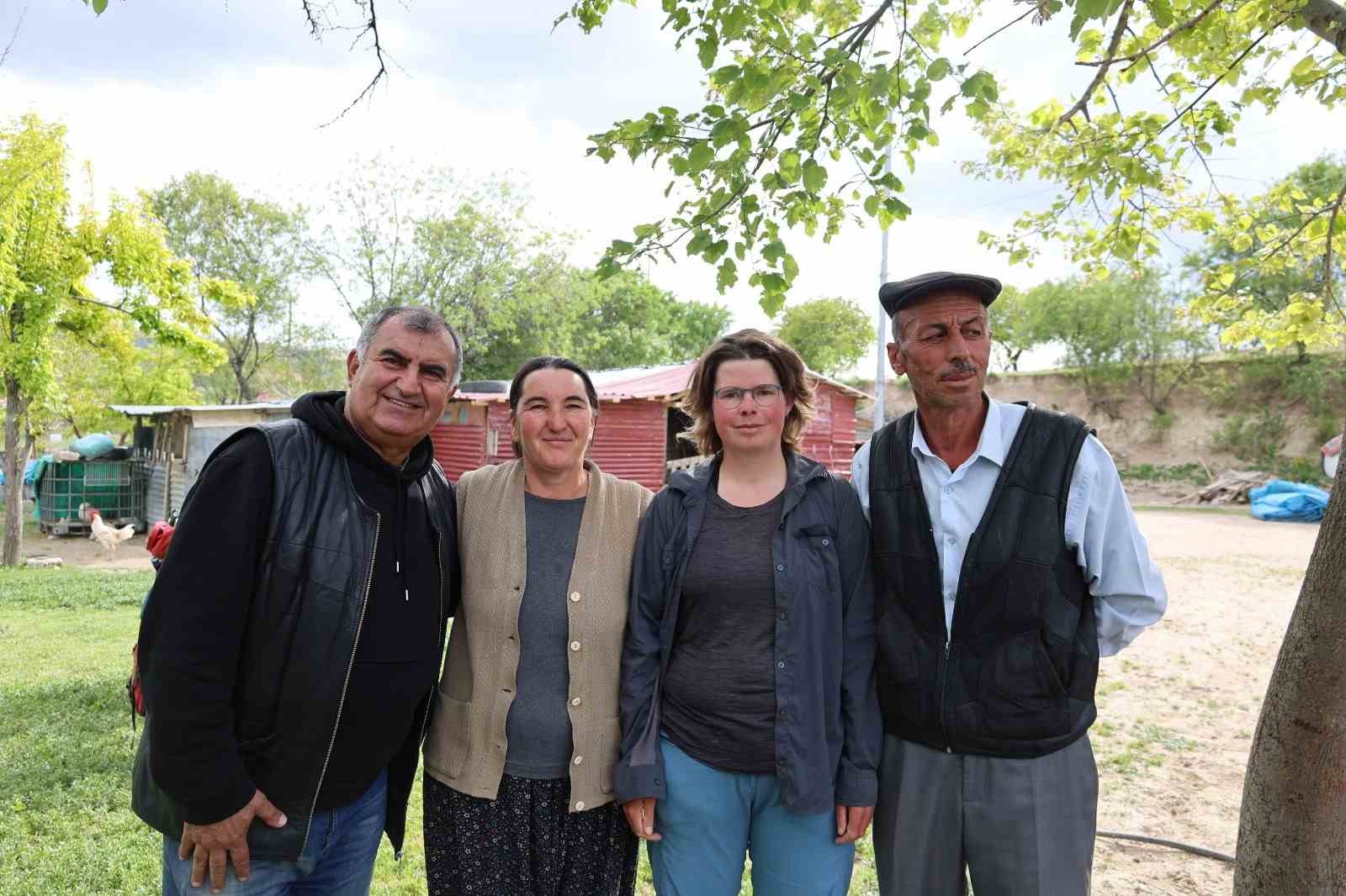 iklim-degisikligine-dikkat-cekmek-icin-yola-koyuldu-2-yilda-33-bin-kilometre-pedal-cevirdi