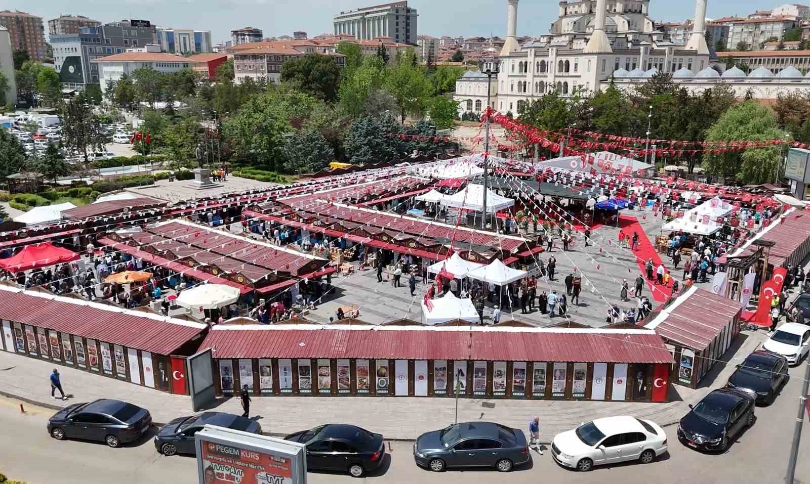 kirikkalede-isyurtlari-urun-ve-el-sanatlari-fuari-acildi