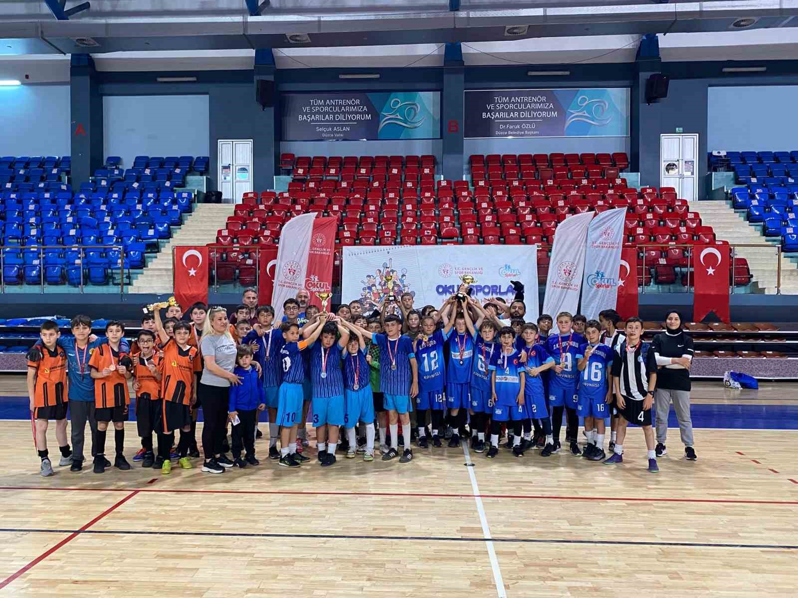 kucukler-futsal-sampiyonlari-belli-oldu