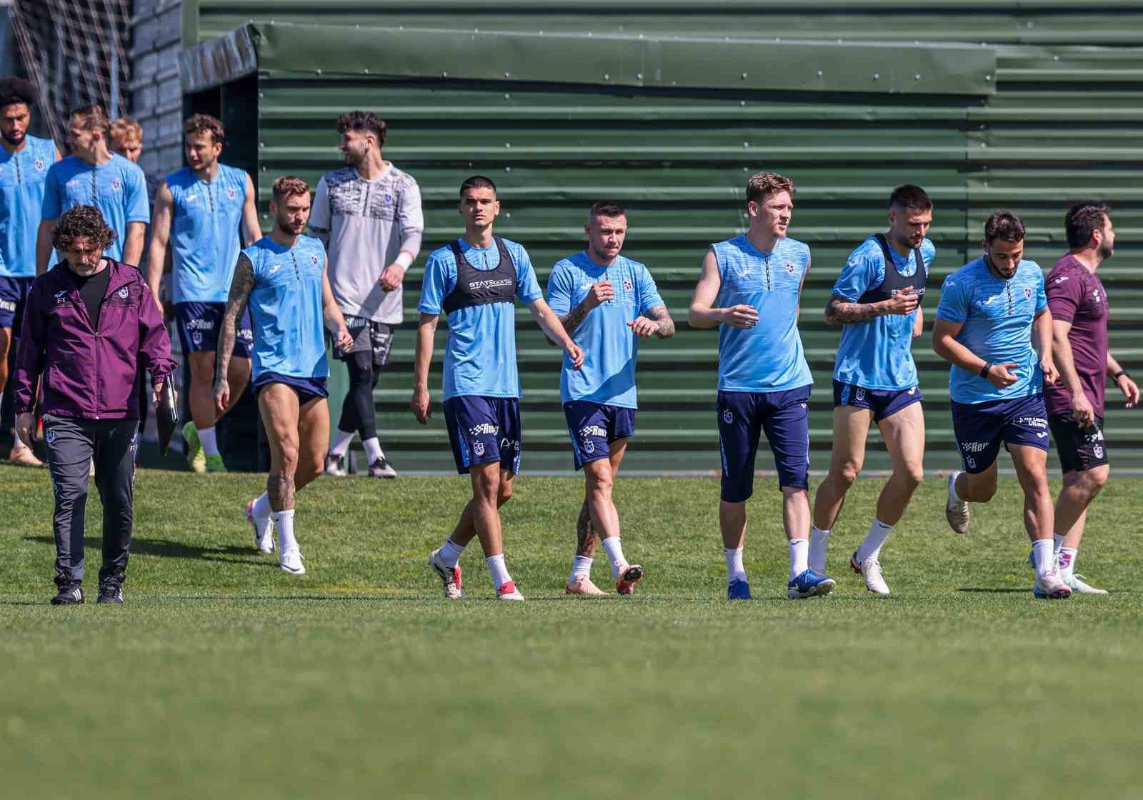 trabzonspor-samsunspor-maci-hazirliklarini-tamamladi