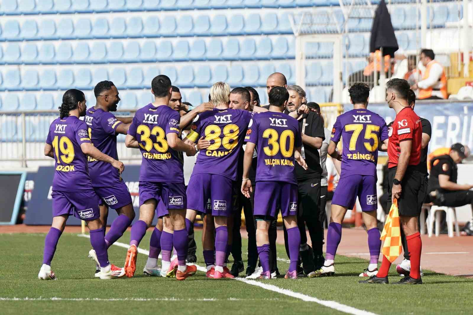trendyol-super-lig-eyupspor-2-antalyaspor-0-ilk-yari