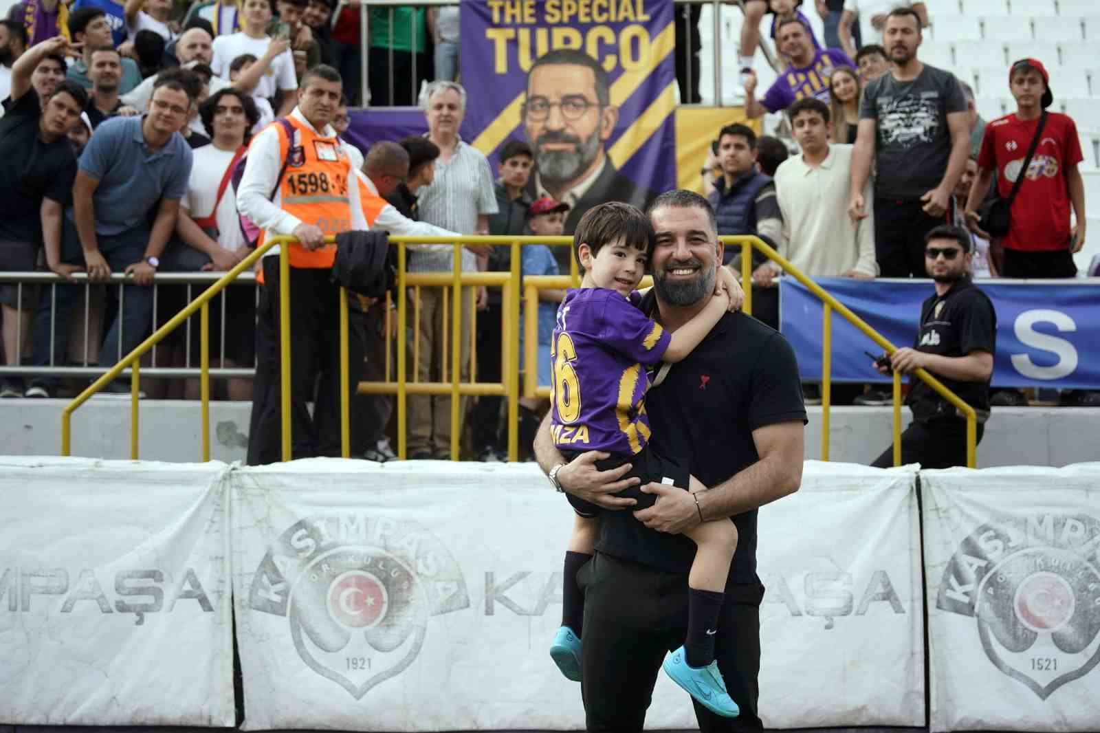 arda-turandan-eyupspora-veda-mesaji