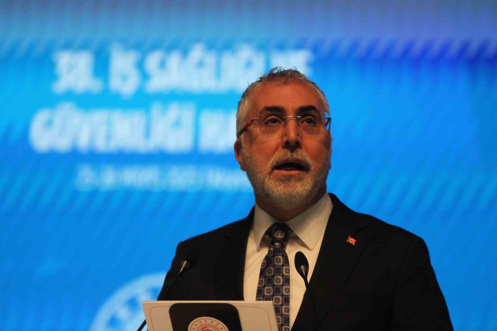 bakan-isikhan-tek-bir-calisanimizin-dahi-meslegi-sebebiyle-hayatini-kaybetmedigi-saglikli-ve-guvenli-bir-calisma-hayati-temel-hedefimizdir
