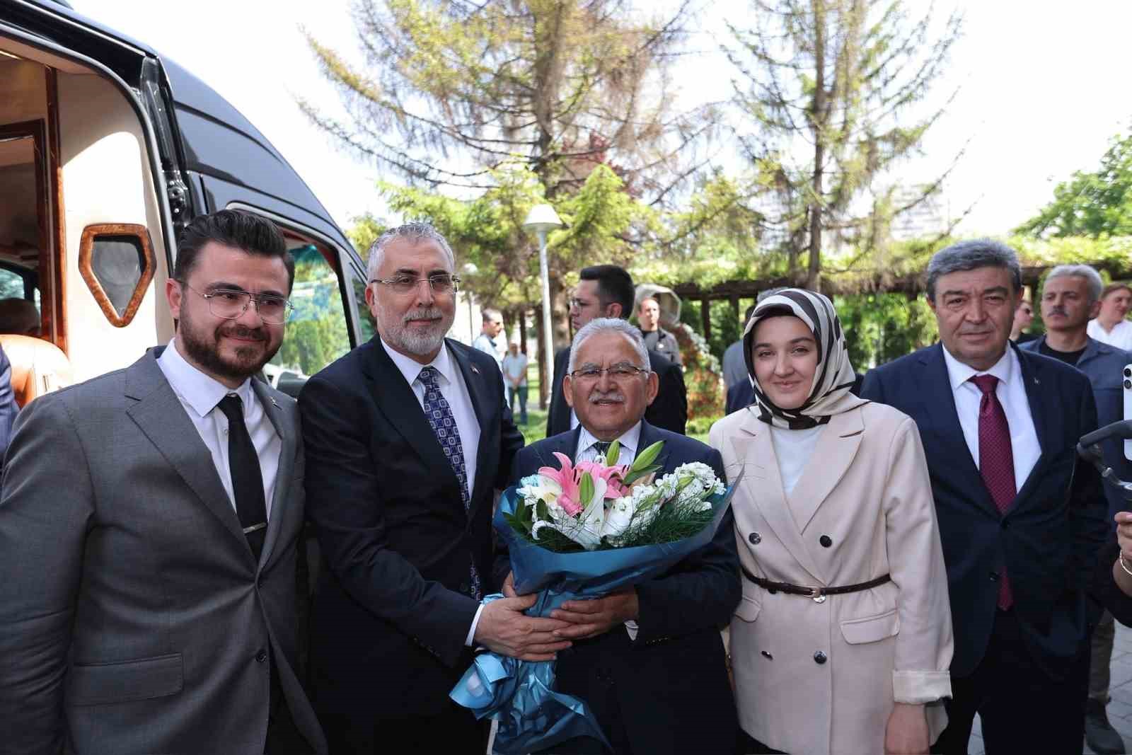 bakan-isikhandan-baskan-buyukkilica-ziyaret