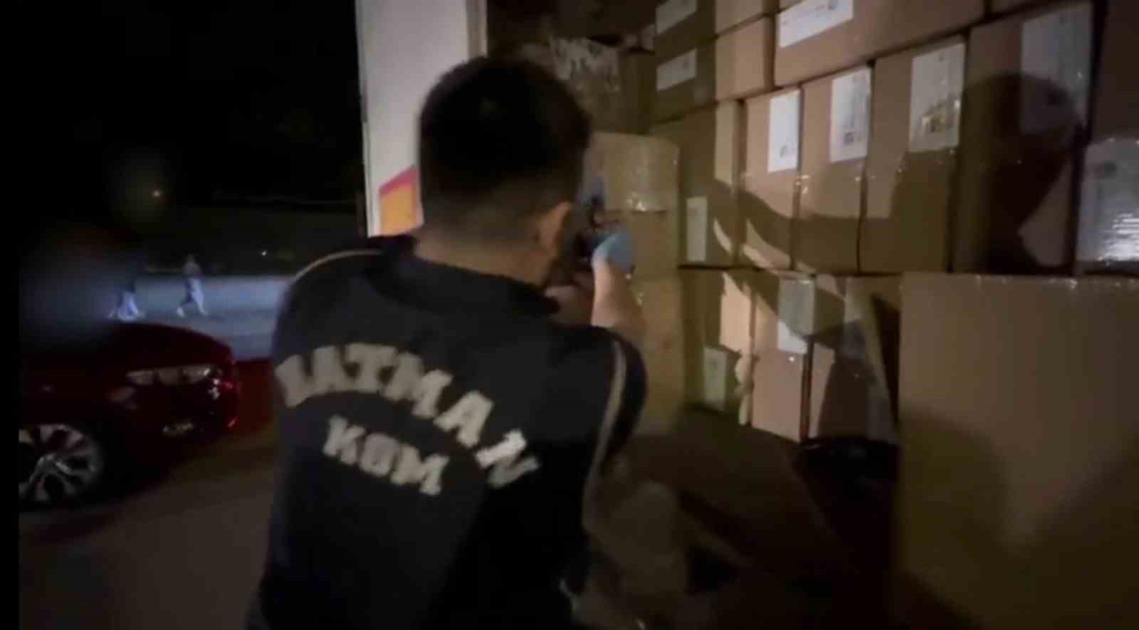 batmanda-2-bin-100-adet-kacak-elektronik-sigara-ele-gecirildi