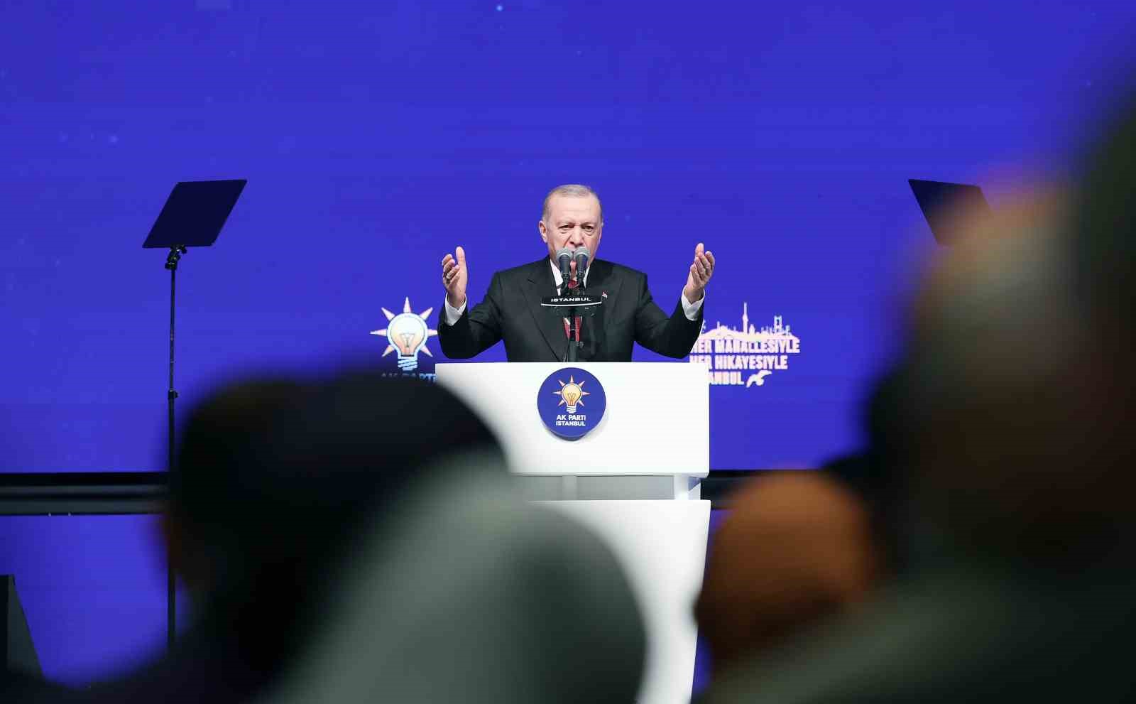 cumhurbaskani-erdogandan-ozgur-ozele-tepki-suc-orgutunun-posta-guvercini-gibi-hareket-ediyor