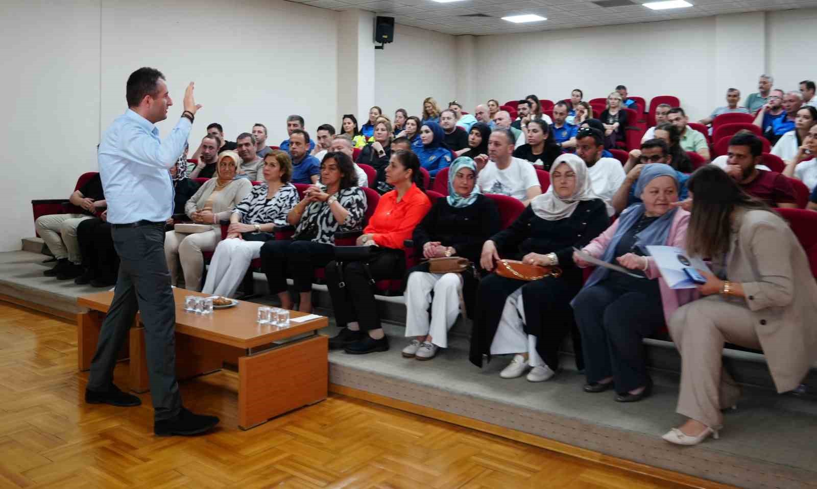 polislere-mutlu-evliligin-puf-noktalari-anlatildi