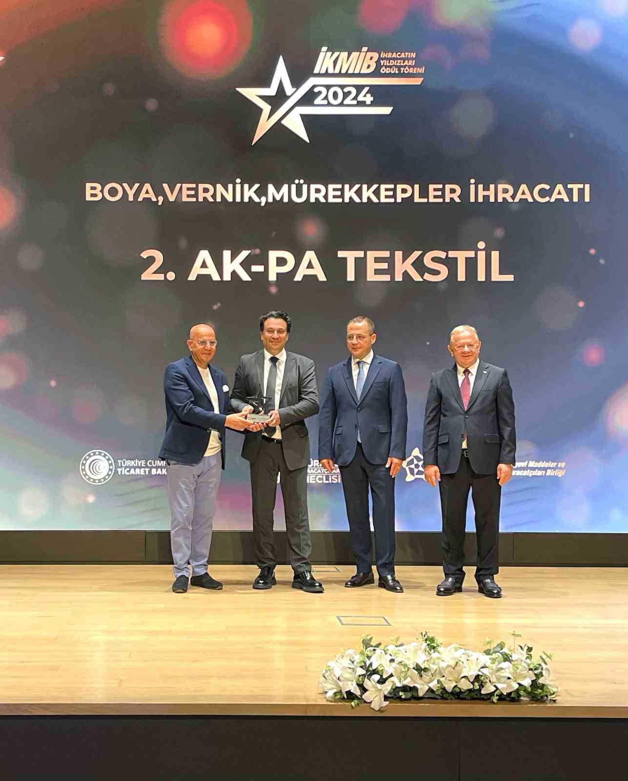 akcoat-ihracatin-yildizlarindan-bu-yil-da-odulle-dondu