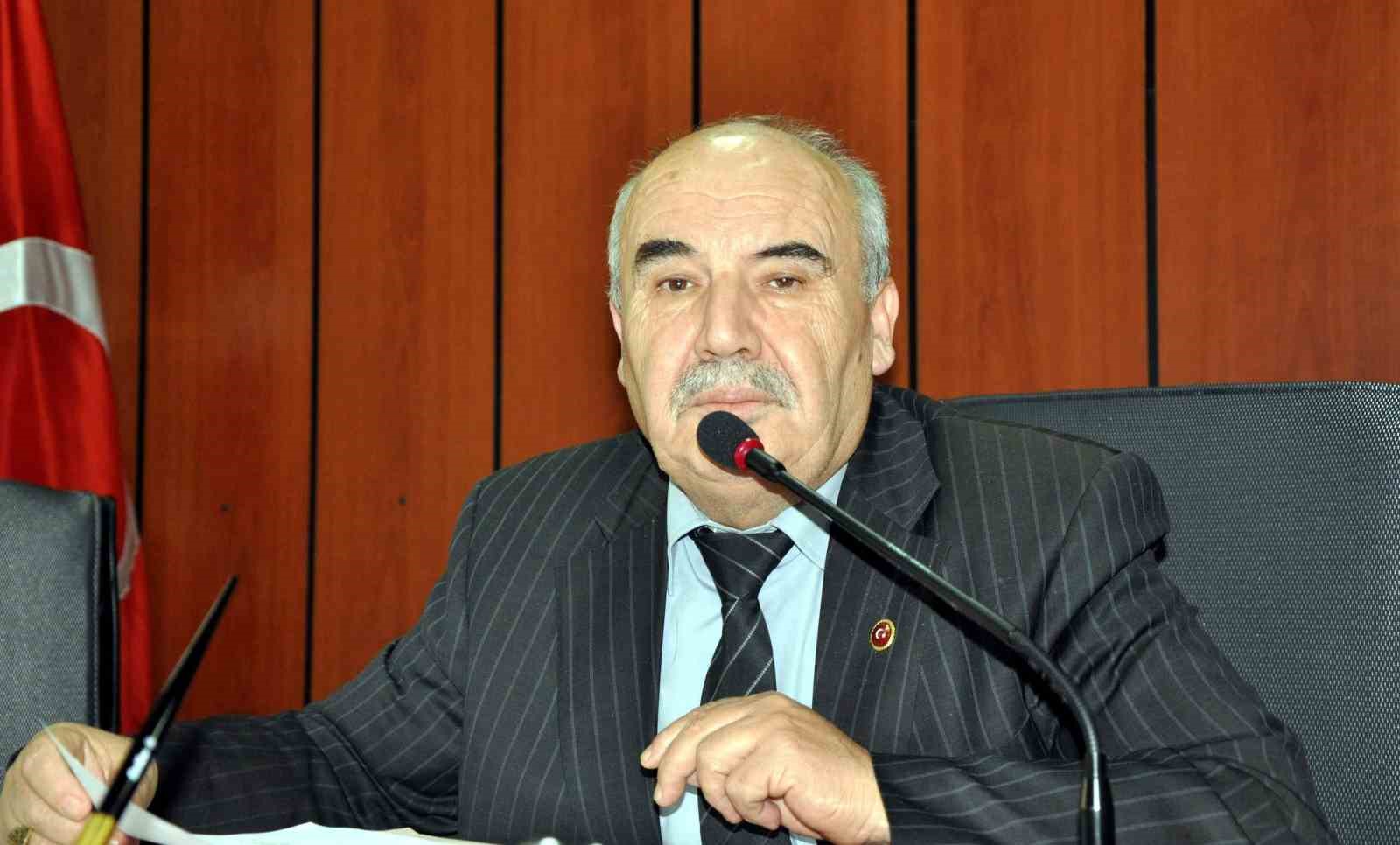 aydinli-is-adami-ve-siyasetci-gulec-hayatini-kaybetti