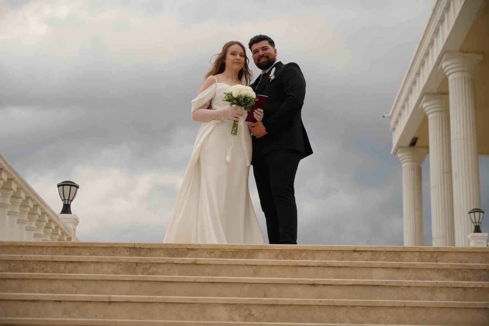 edirnede-ciftler-25-05-25-tarihinde-nikah-masasinda-yogunluk-olusturdu