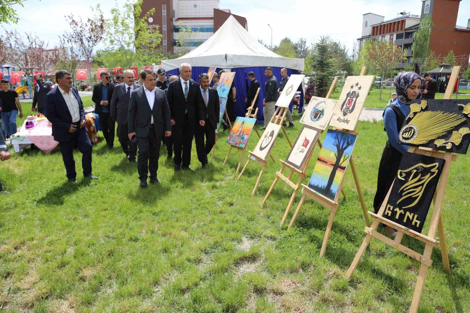 eleskirt-te-hayat-boyu-ogrenme-senligi-duzenlendi