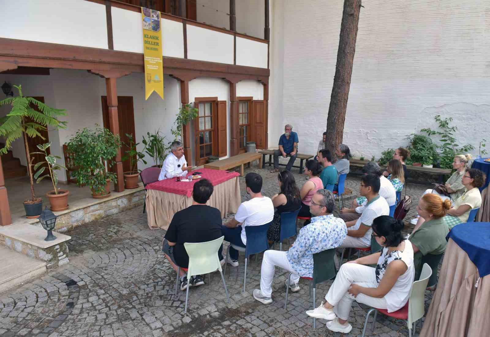 mskude-klasik-diller-yaz-kursu-bu-yil-da-acilacak