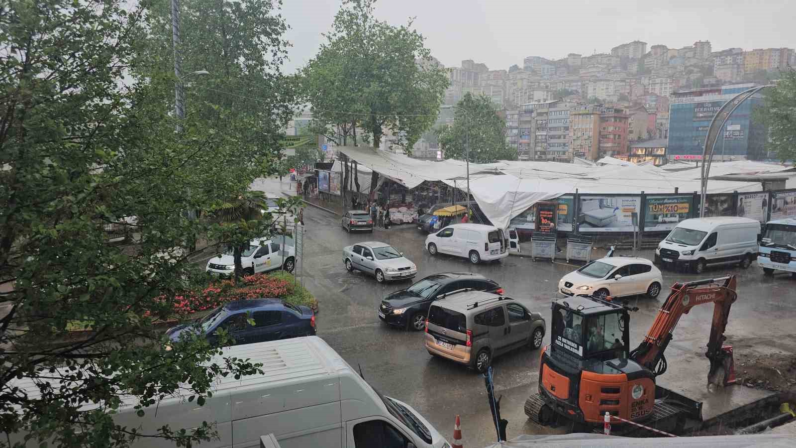 zonguldakta-saganak-hazirliksiz-yakaladi