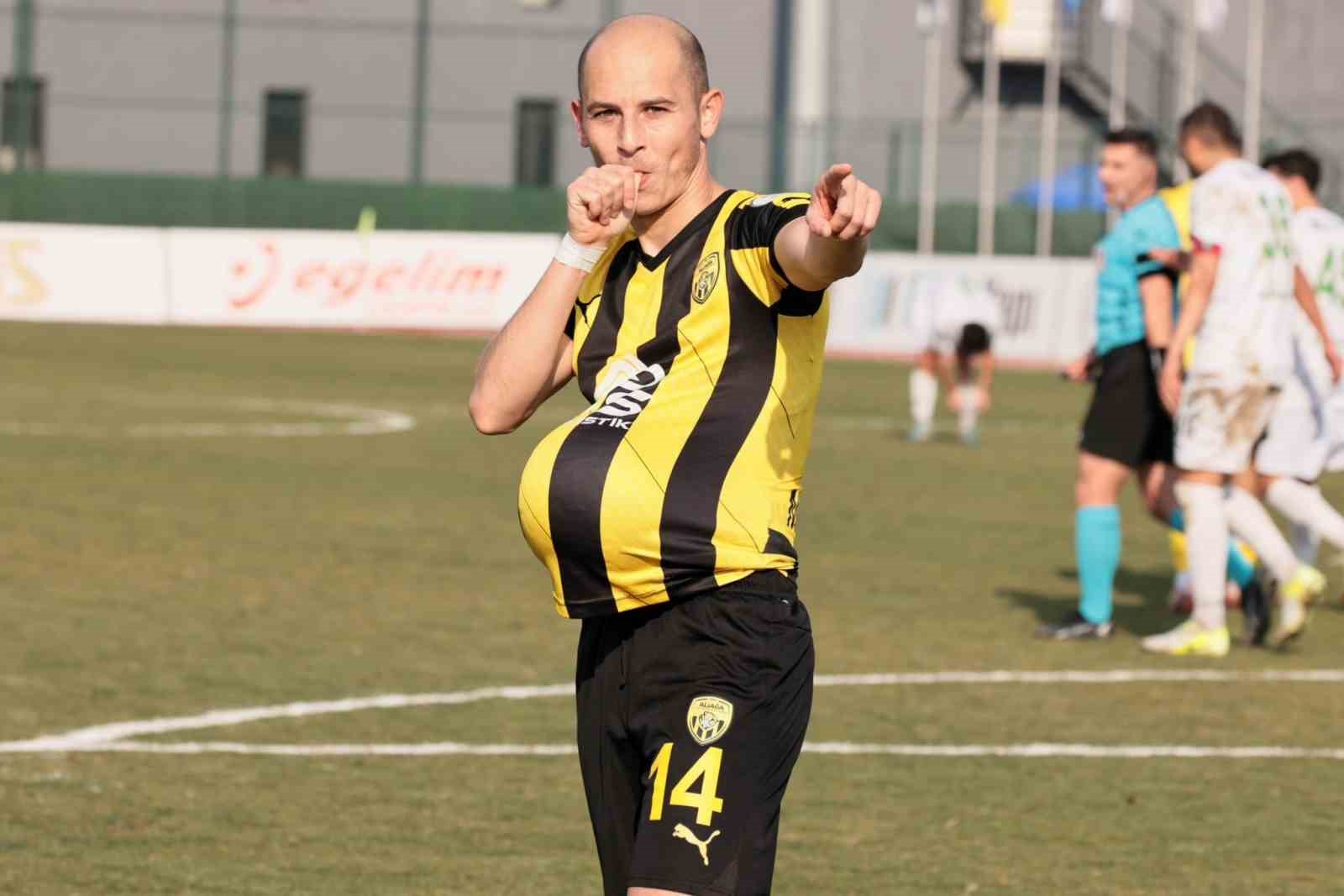 aliaga-fk-muhammed-rasitle-yollarini-ayirdi