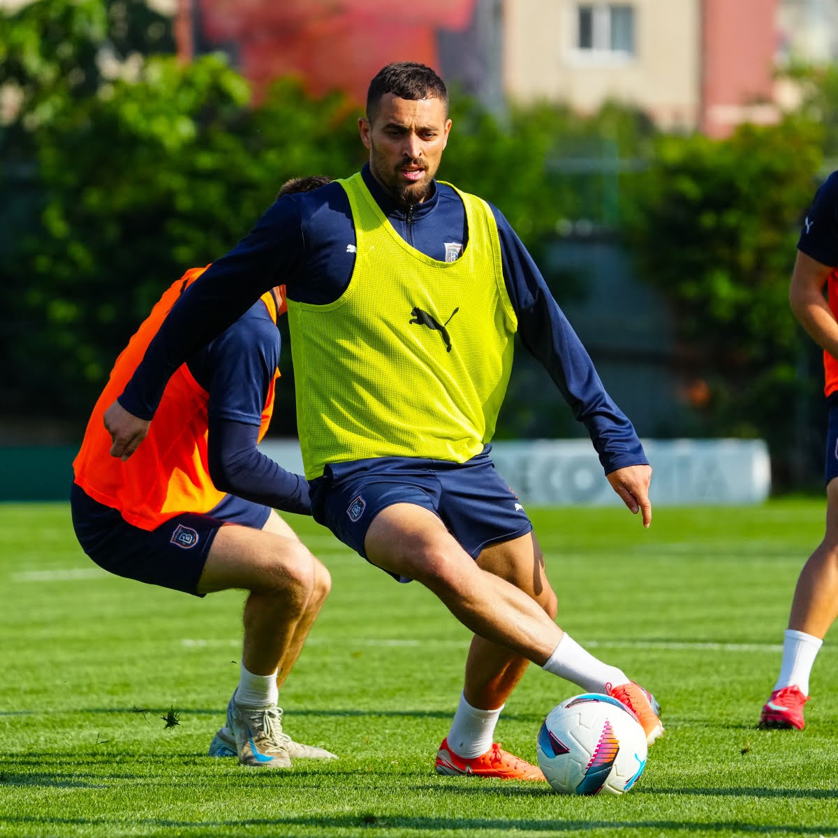 basaksehir-galatasaray-maci-hazirliklarina-basladi