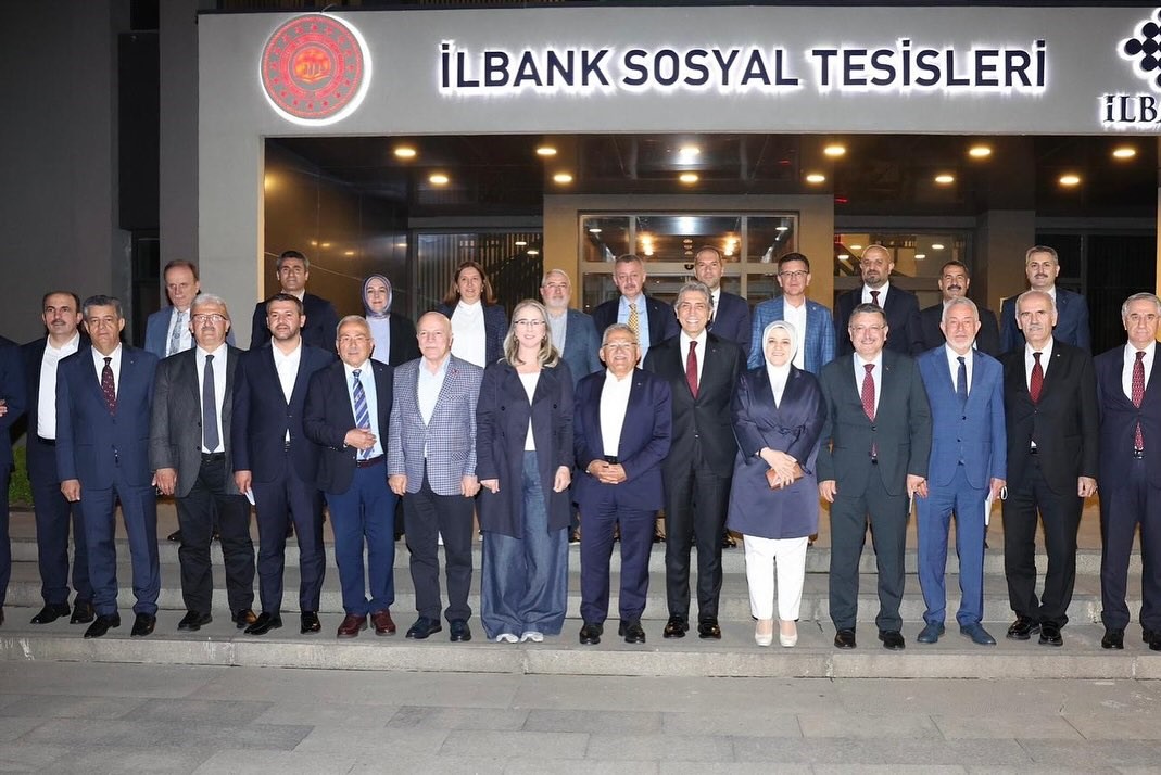buyukkilic-ak-parti-yerel-yonetimler-toplantisina-katildi