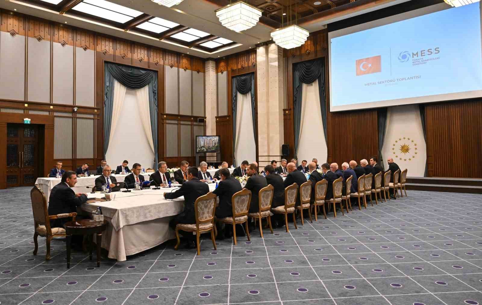 cumhurbaskani-yardimcisi-yilmaz-metal-sektorumuzu-kamu-ozel-sektor-ve-calisanlarimizin-is-birligiyle-daha-da-guclendirmekte-kararliyiz