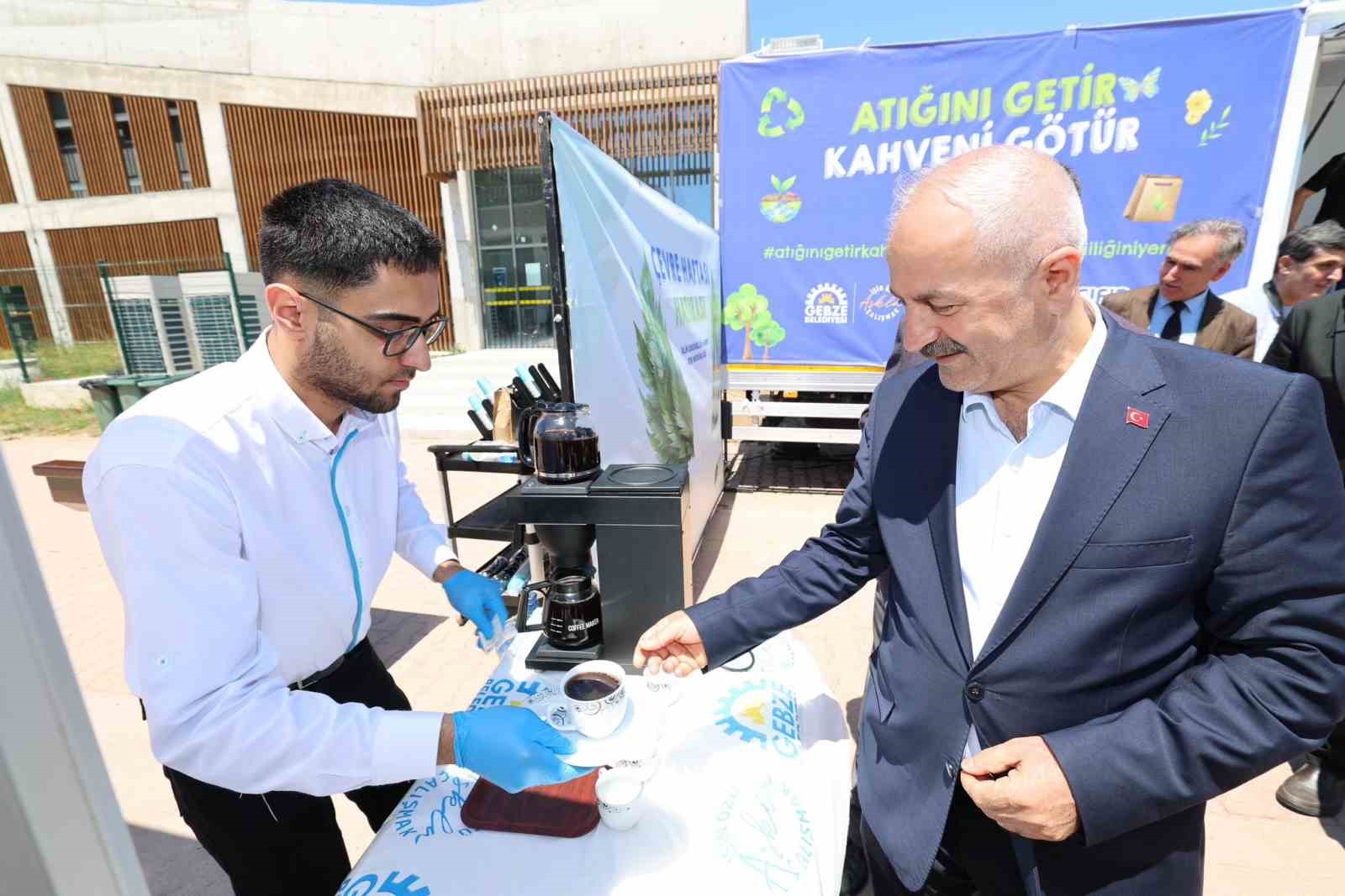 gebze-belediyesinden-atigini-getir-kahveni-gotur