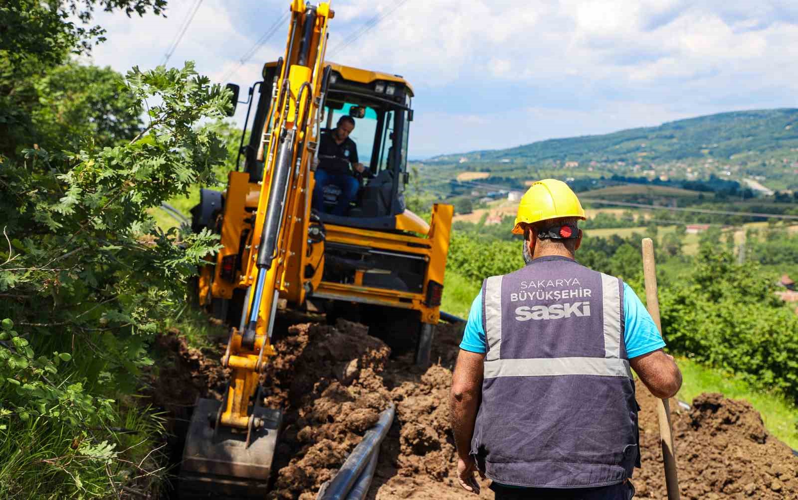 hendekin-iki-mahallesine-3-bin-metrelik-guclu-altyapi-ile-kesintisiz-icme-suyu