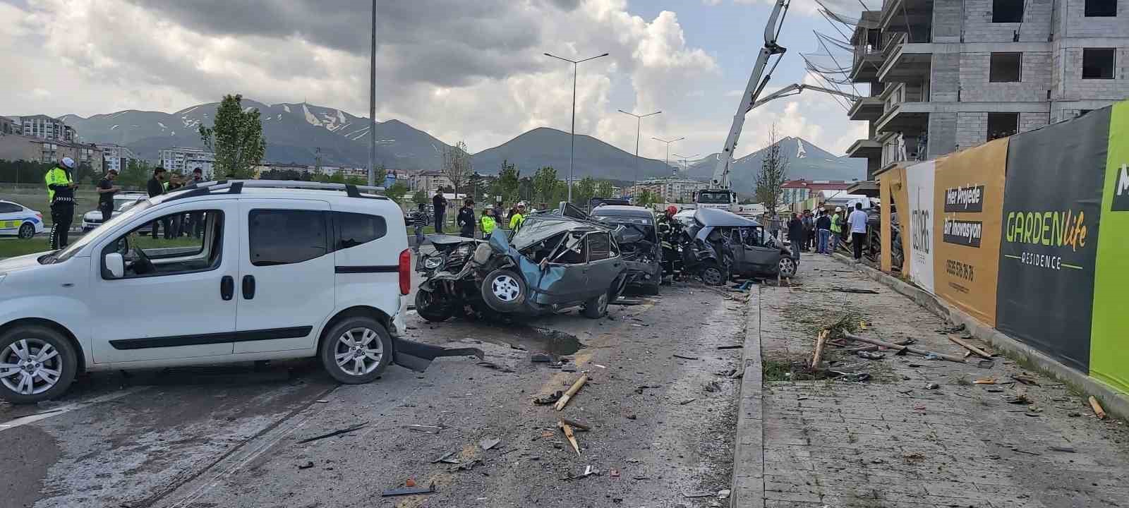 kontrolden-cikan-beton-mikseri-park-halindeki-8-araci-bicti