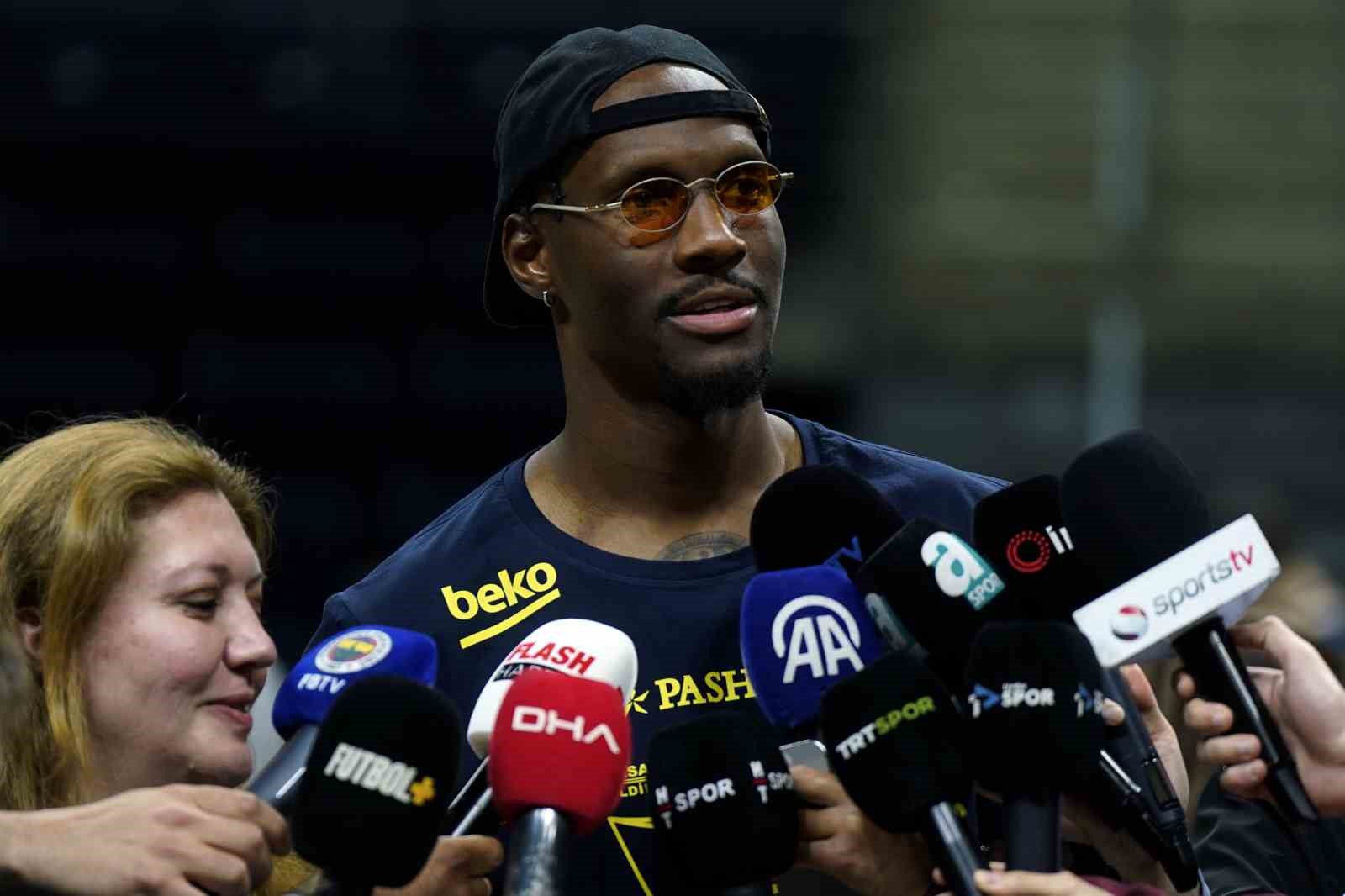 nigel-hayes-davis-mvp-oldugum-icin-gurur-duyuyorum