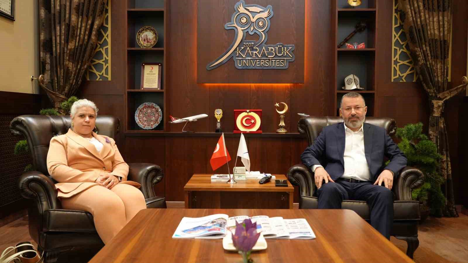 rektor-kirisik-karabuk-ticaret-il-muduru-gamze-aydin-ile-bir-araya-geldi