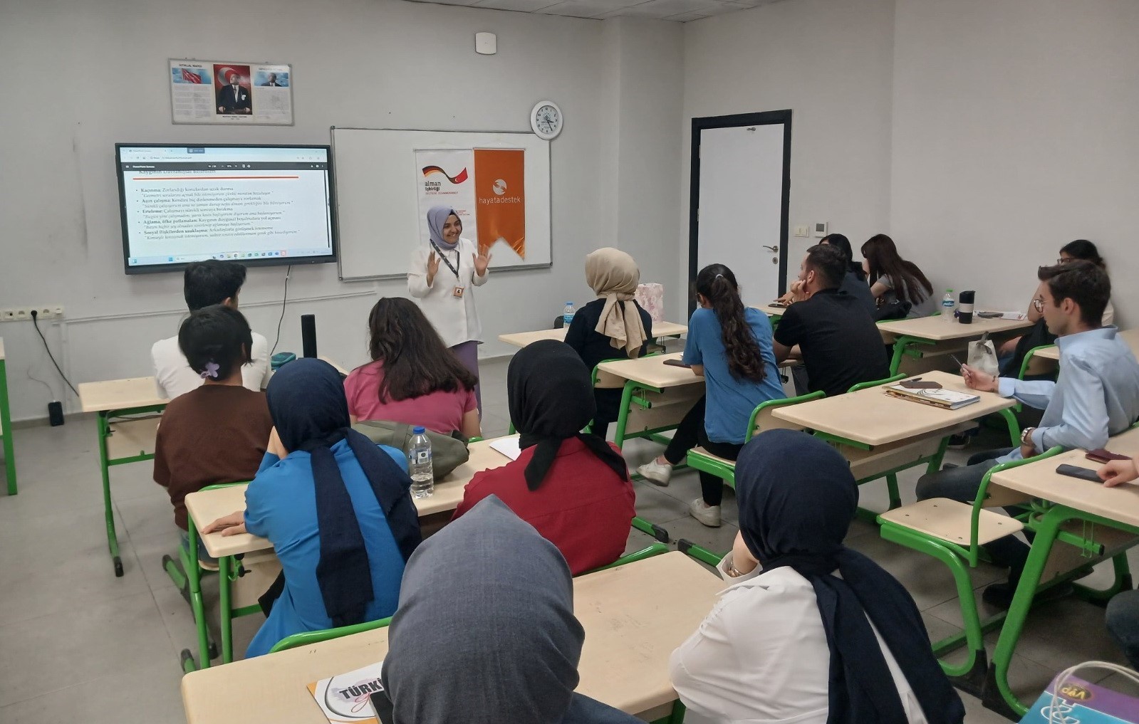 yks-ogrencilerine-sinav-kaygisi-destek-egitimi