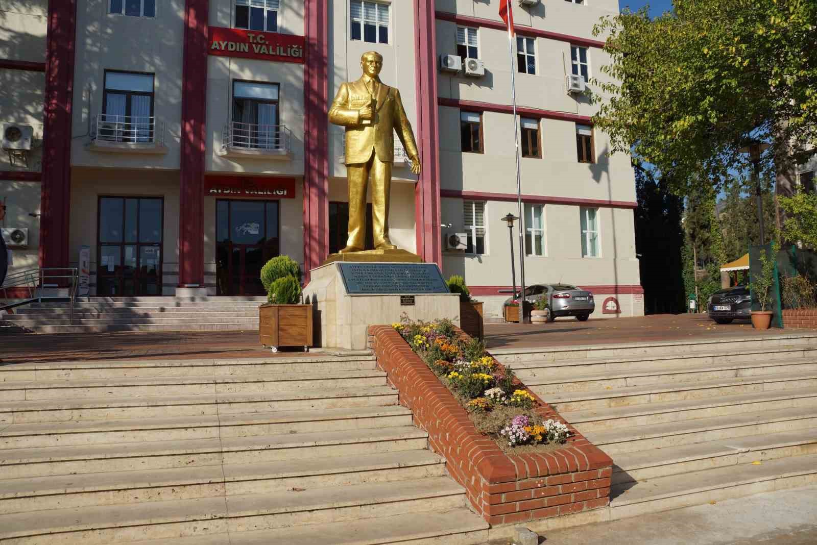 aydinda-vali-yardimcilari-ve-kaymakamlar-degisti