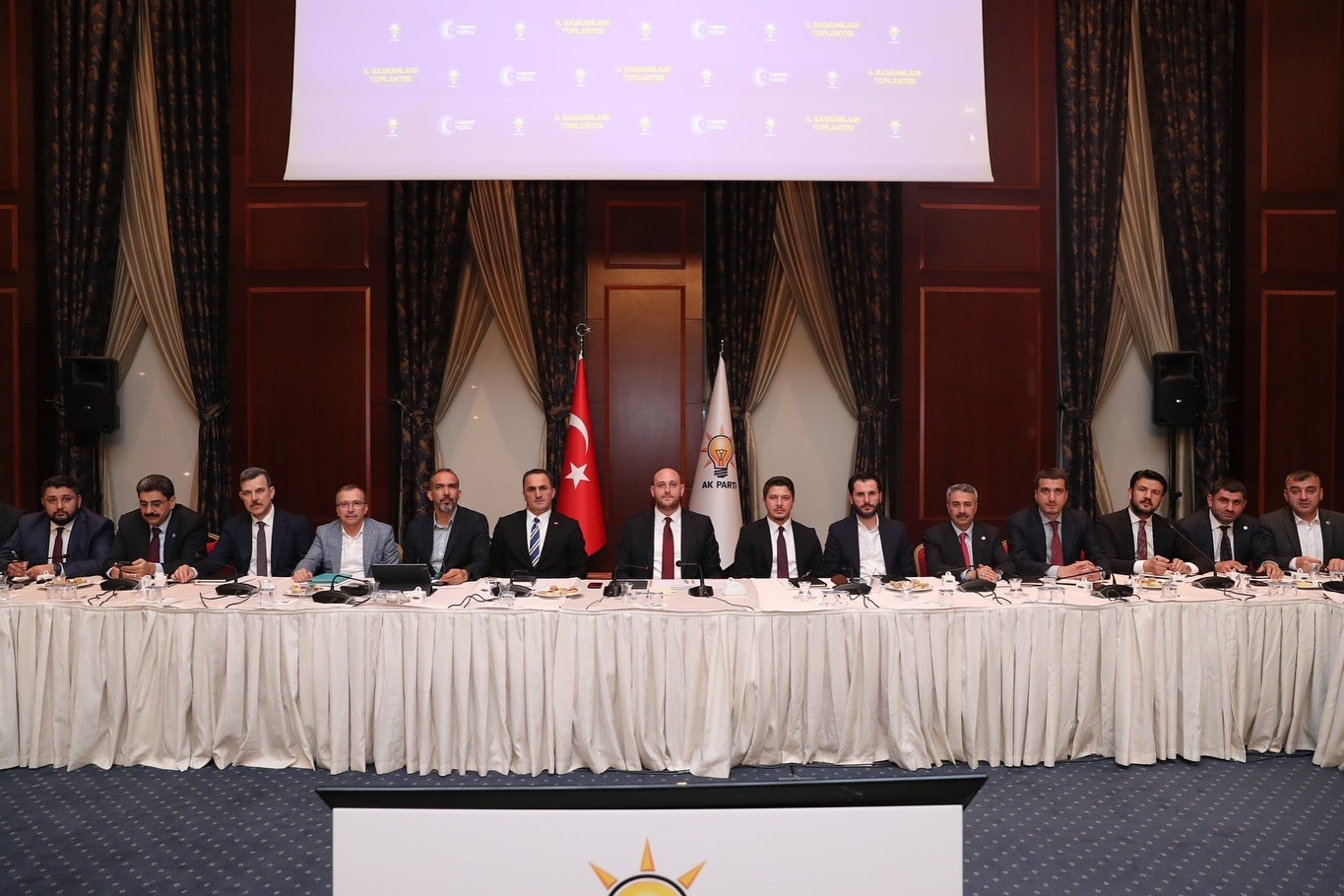baskan-yildirim-daraltilmis-il-baskanlari-toplantisina-katildi