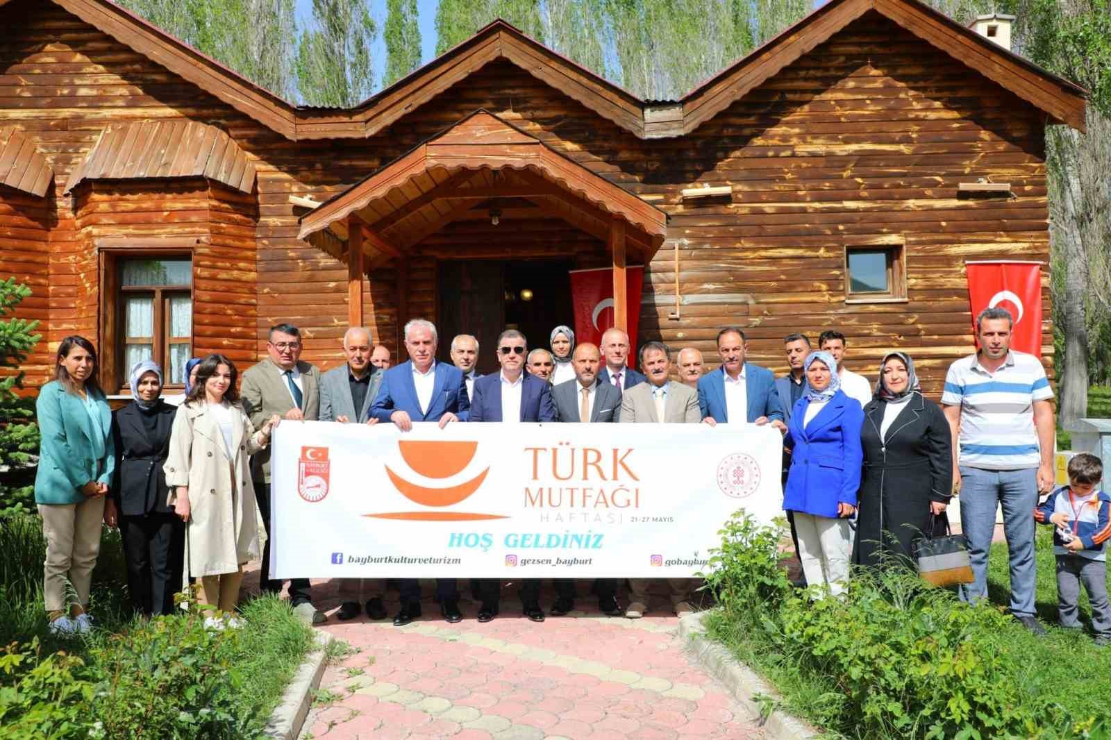 bayburtun-yoresel-lezzetleri-tanitildi