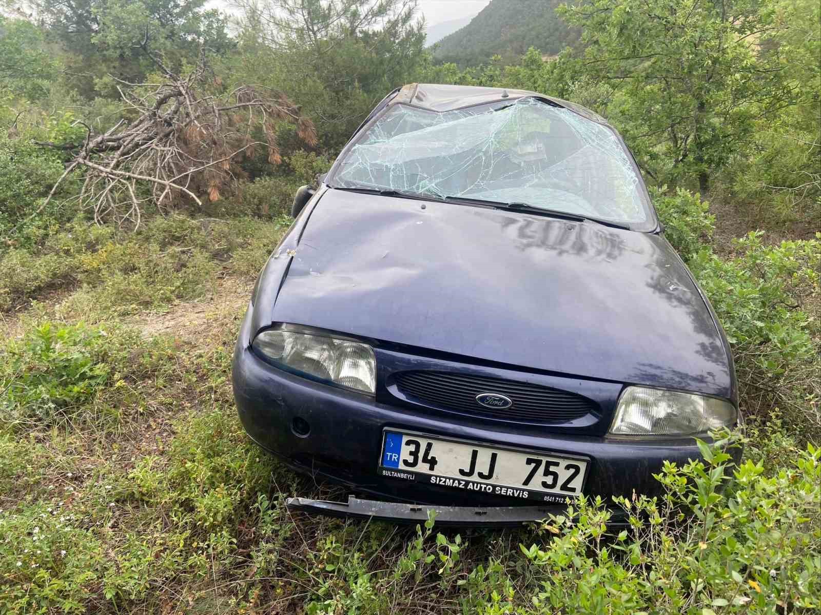 bilecikte-meydana-gelen-trafik-kazasinda-4-kisi-yaralandi