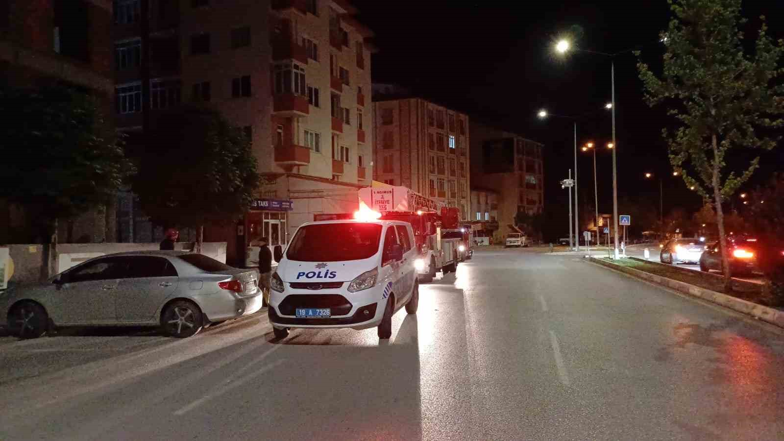 corumda-genc-kizin-intihar-girisimini-polis-engelledi