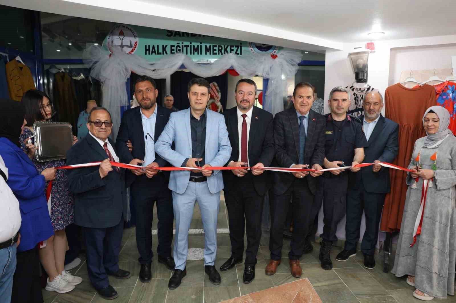 emek-ve-el-sanatlari-sergilendi