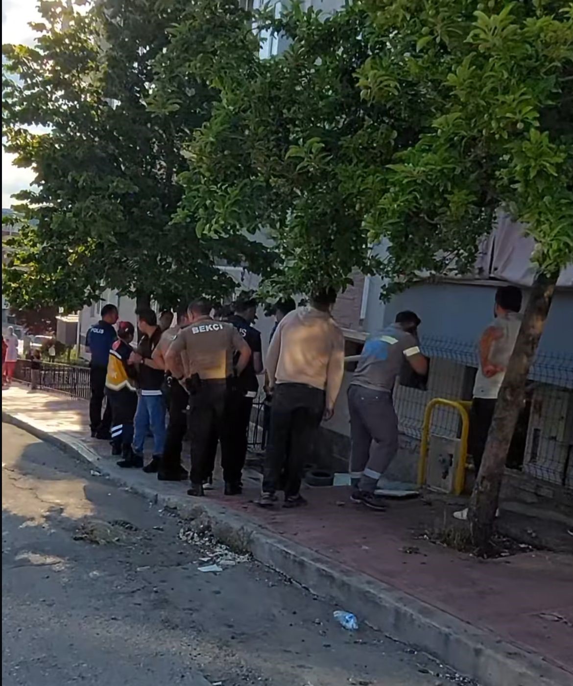 evin-mutfaginda-cikan-yangin-panige-neden-oldu