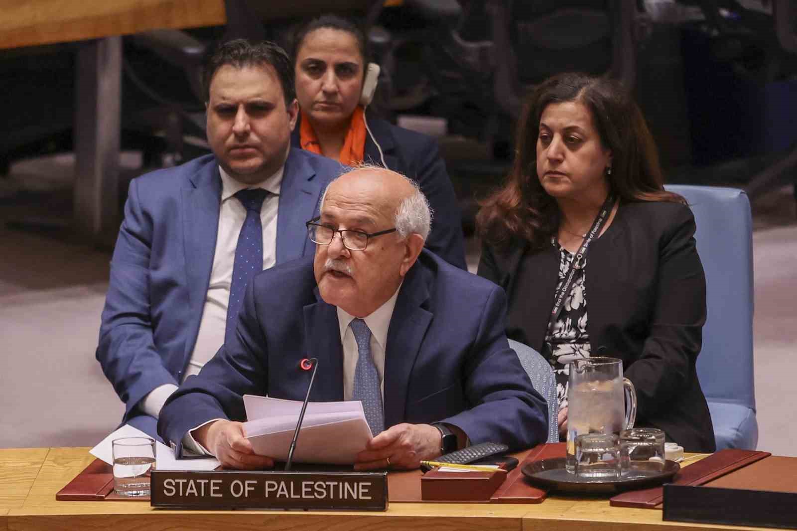 filistin-bm-daimi-gozlemcisi-mansour-bm-guvenlik-konseyinde-gozyaslarini-hakim-olamadi