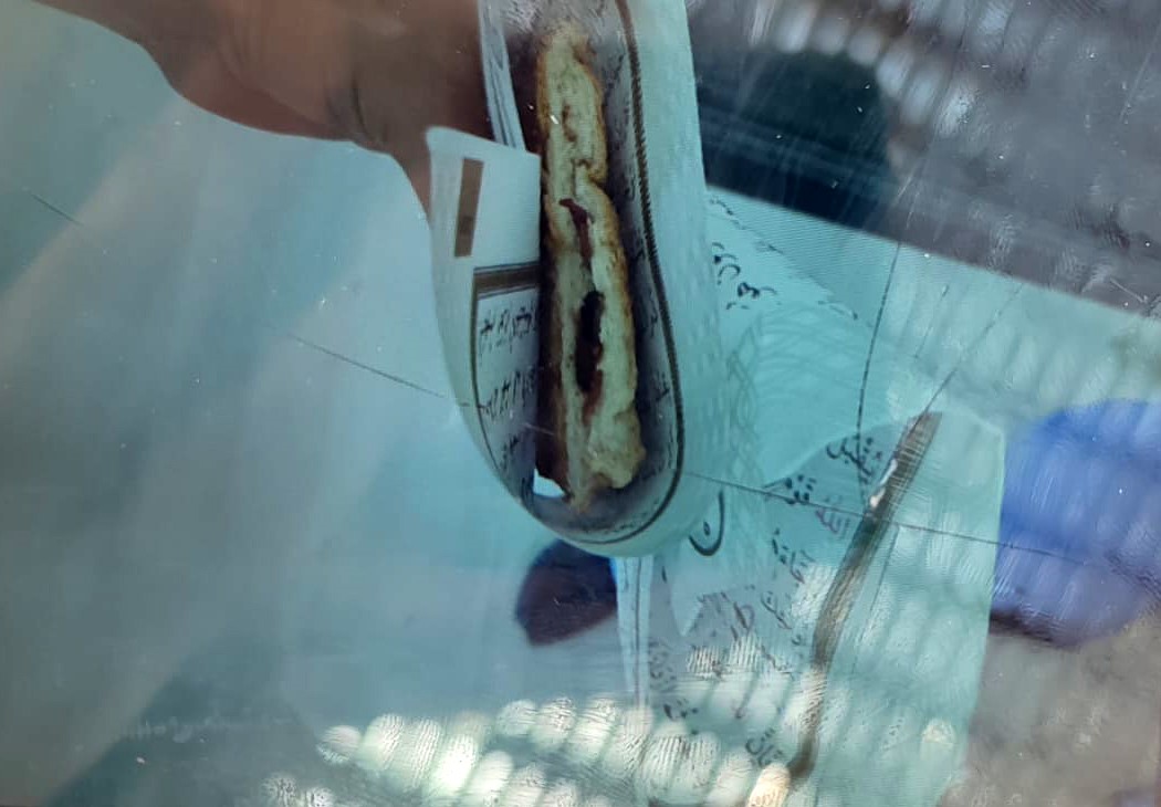 gaziantepte-skandal-kantinci-kuran-i-kerim-sayfalarini-tost-kagidi-yapti