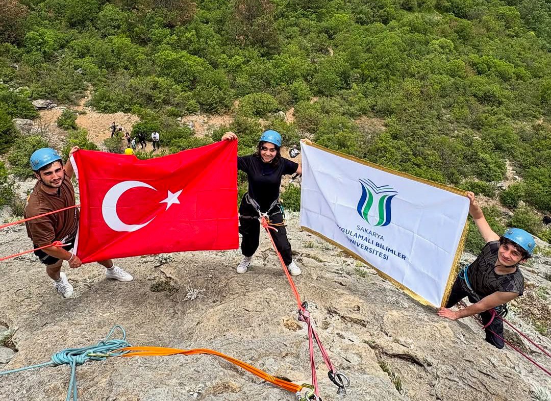 geyvede-kaya-tirmanisi-yaptilar