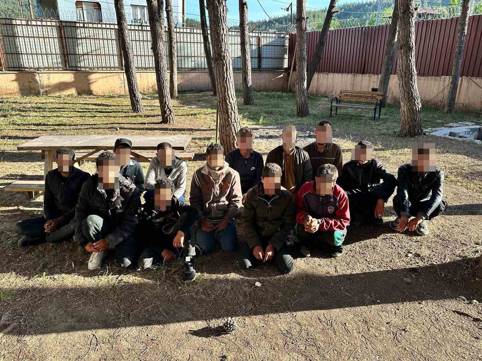 hatayda-65-kacak-gocmen-yakalandi