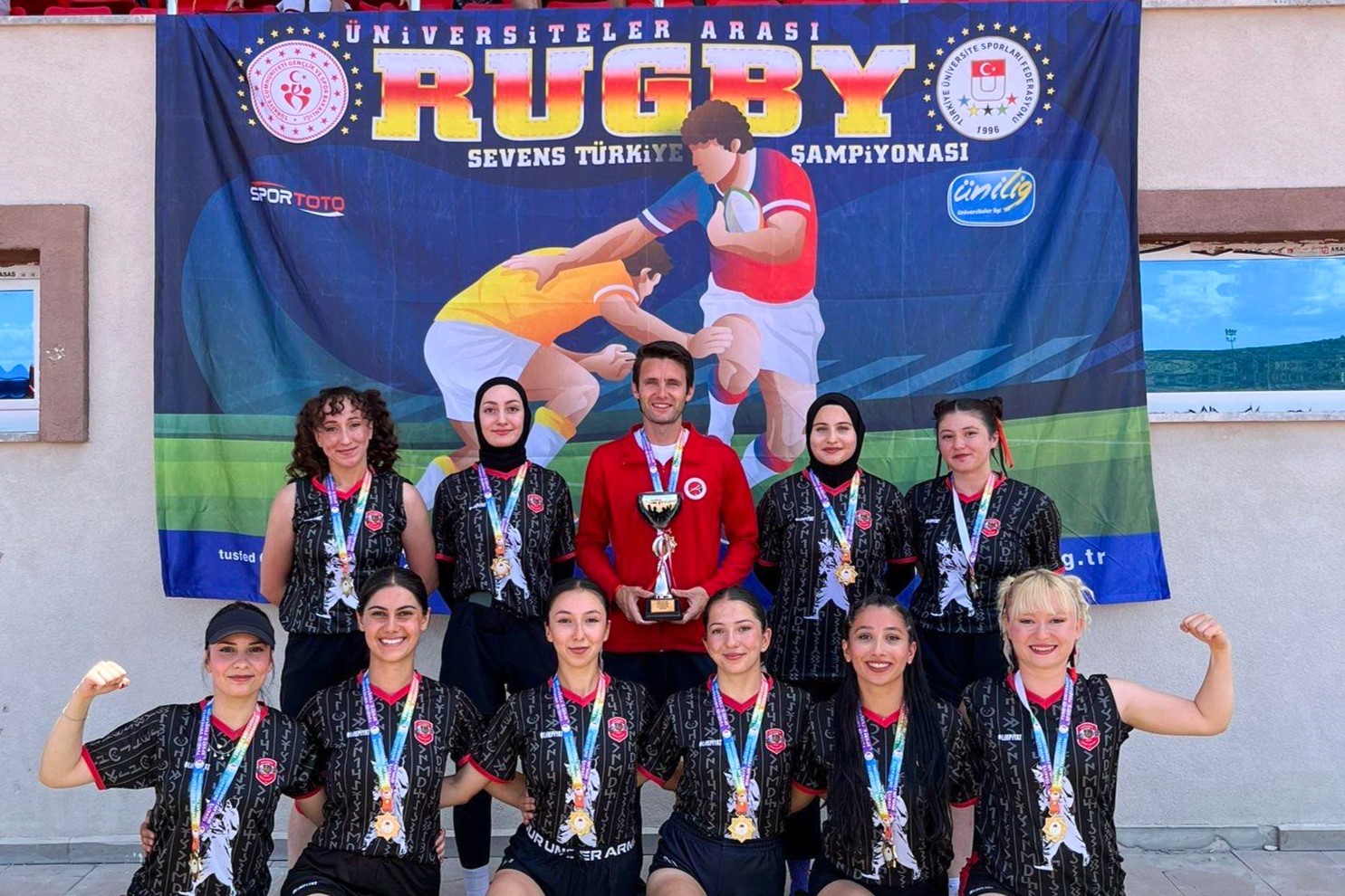 kastamonu-universitesi-kadin-ragbi-takimi-turkiye-sampiyonu-oldu
