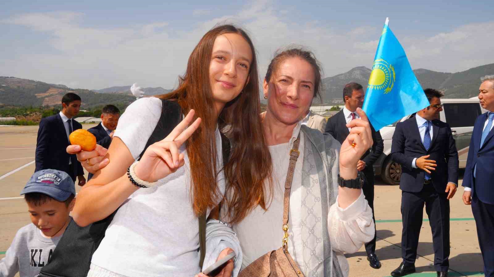 kazakistandan-gazipasa-alanya-havalimanina-ilk-direkt-ucus-gerceklesti