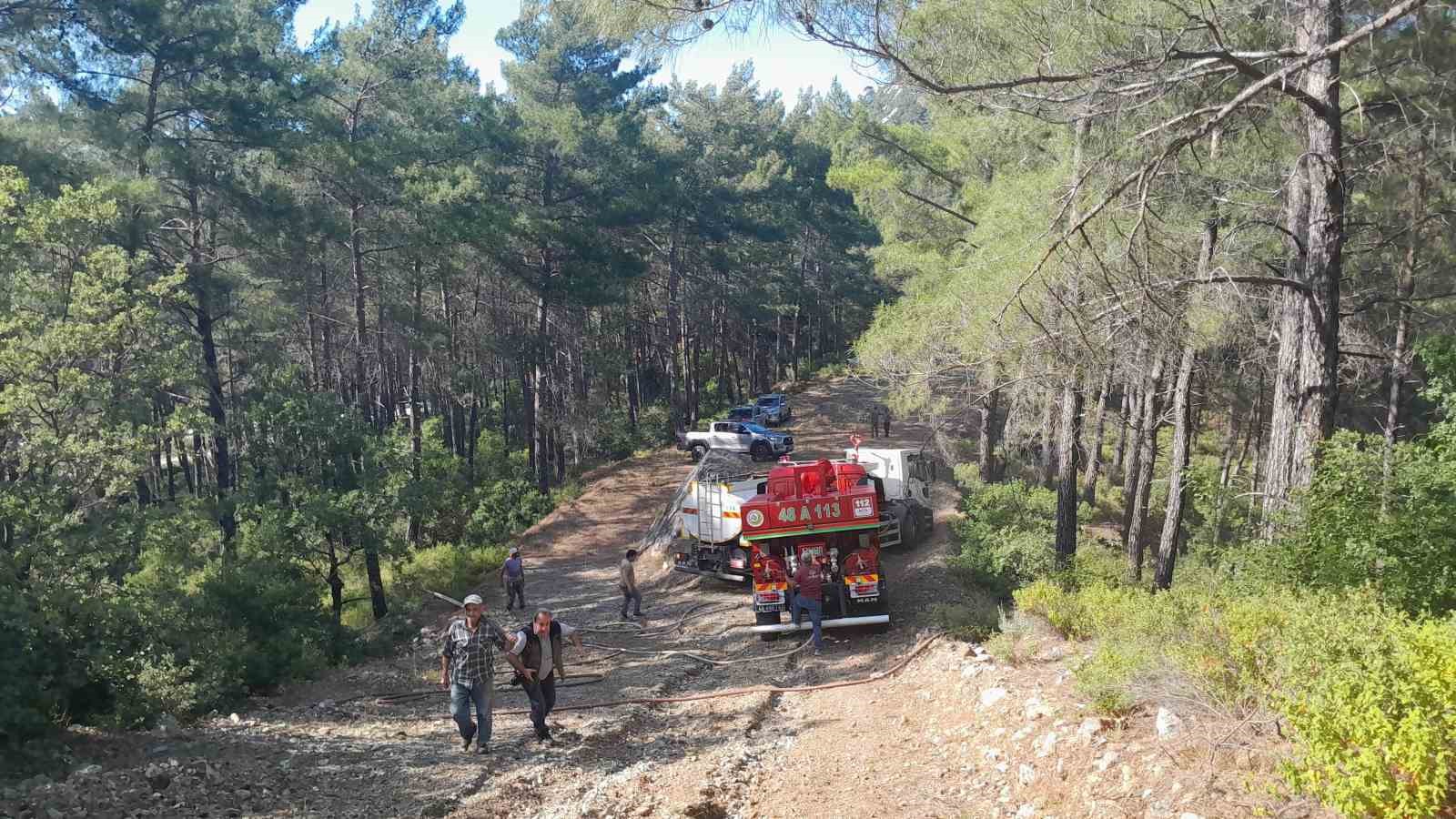 marmaris-yanginina-13-helikopter-2-ucak-20-arazozle-mudahale-suruyor