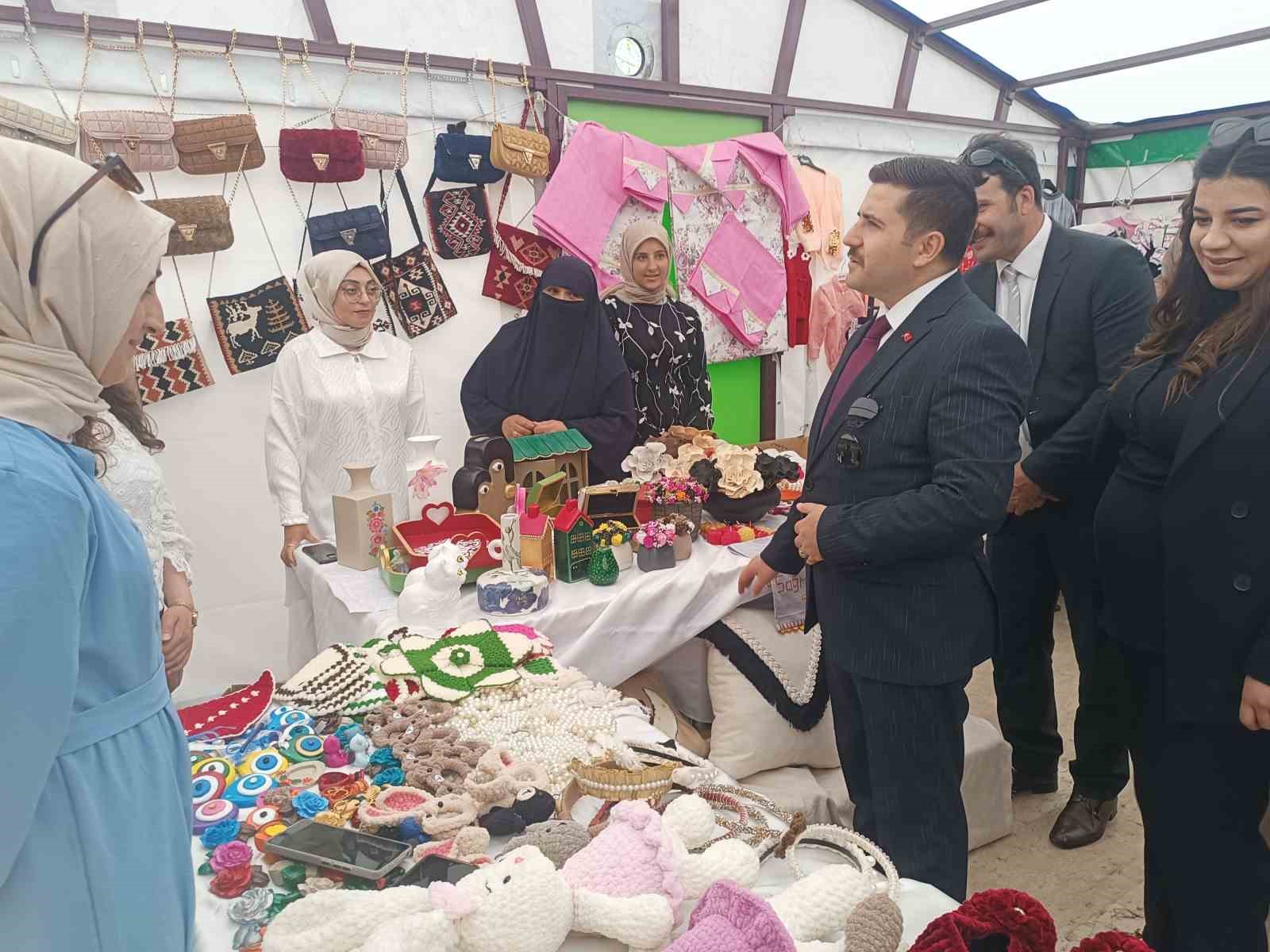 ozalpte-yilsonu-sergisi