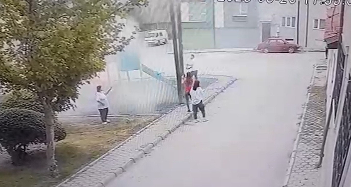 parkin-yakilma-anina-dair-guvenli-kamerasi-goruntuleri-ortaya-cikti